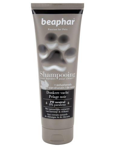 Beaphar shampoo voor honden met een donkere vacht